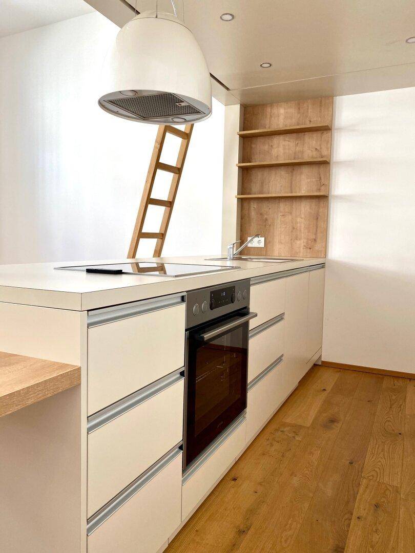 44m² City-Apartment im wunderschönen Altbau in City Lage - Nähe Naschmarkt - Ansicht 2