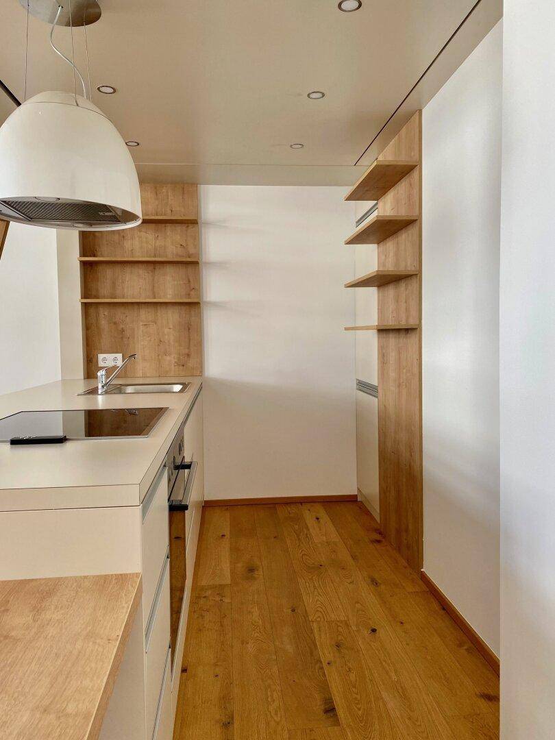 44m² City-Apartment im wunderschönen Altbau in City Lage - Nähe Naschmarkt - Mehr