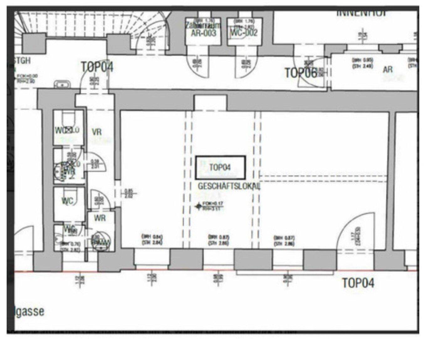 Detaillierter Grundriss eines Geschäftslokals mit mehreren Räumen und Zugang zur Gasse.