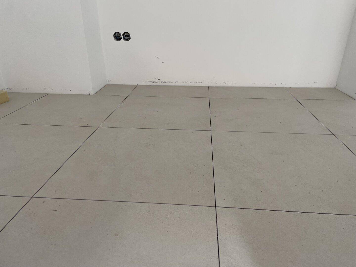 40,34 m²-Geschäftslokal, 2-Etagen, Nähe Schloss Schönbrunn - Mehr