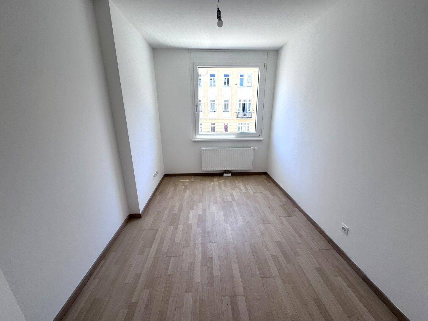 3-Zimmer-Wohnung mit Balkon - Widok 4