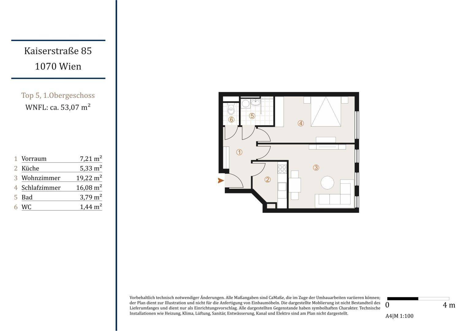Grundriss einer Wohnung im ersten Obergeschoss mit offenem Wohnbereich und Balkon.