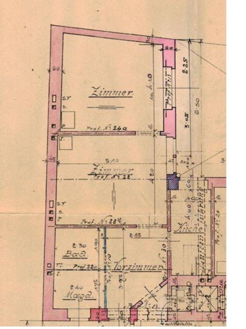 Historischer Grundriss mit Zimmern, Bad und Küche, inklusive Maßen.