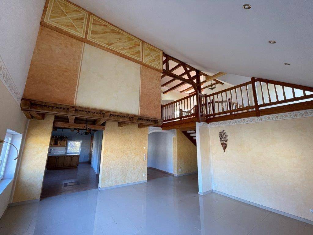 6-Zimmer Wohnung mit Gallerie 170m² (1)