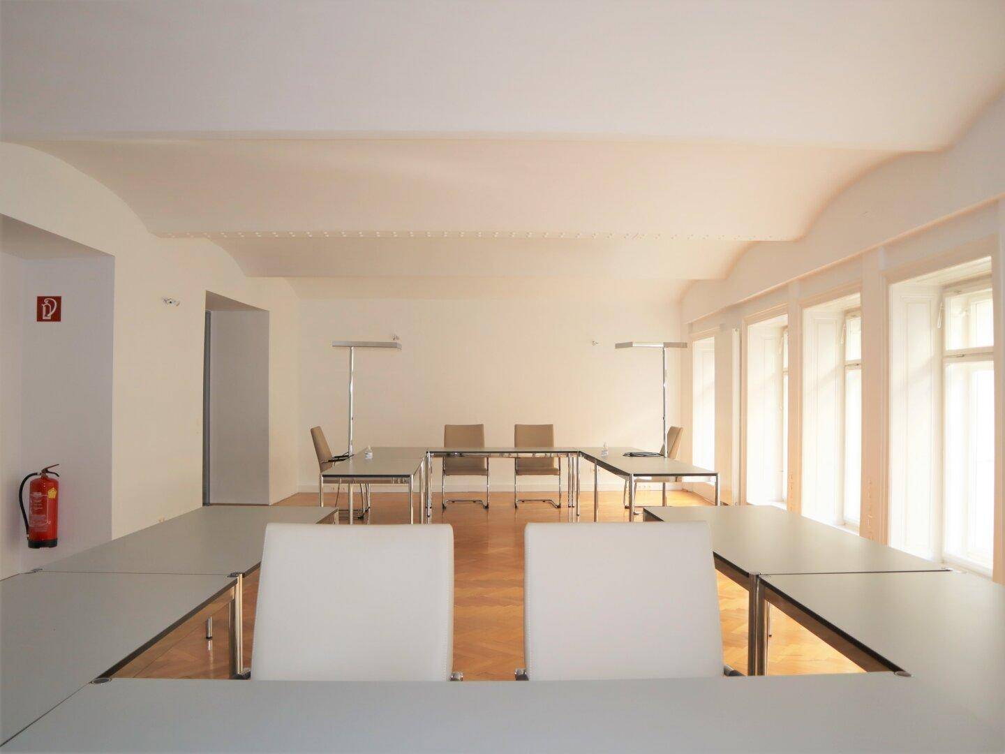 Besprechungsraum mit Gewölbedecken