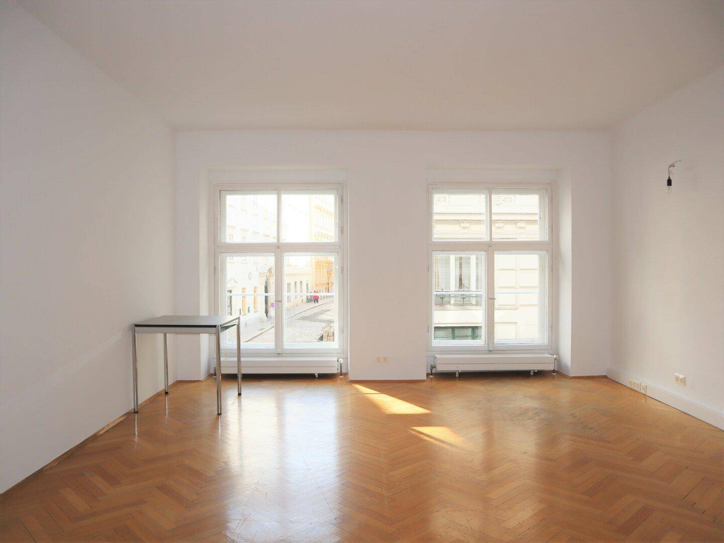 zweites Büro in Richtung Schulerstraße