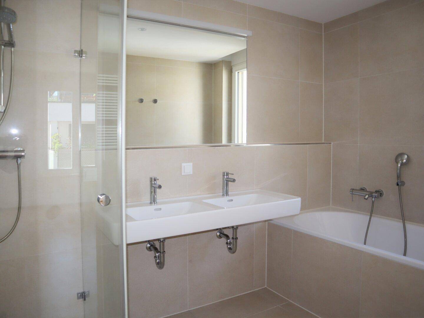 Badezimmer (Beispielbild Vergleichswohnung)
