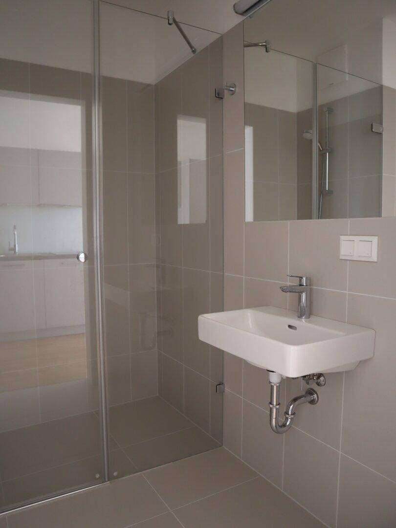 * Gym &amp; Pool inklusive * modernes Singlestudio mit Südwestbalkon im Sonnwendviertel * ADELE* - Mehr
