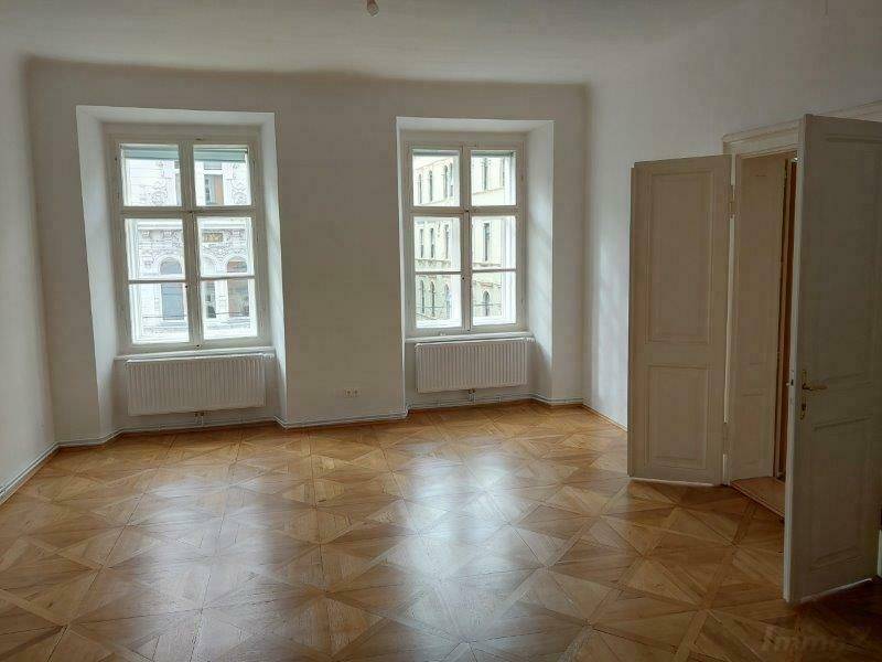 Sanierte Altbau-Büroräumlichkeiten mitten in der Fußgängerzone der Grazer Innenstadt - Herrengasse - Widok 2