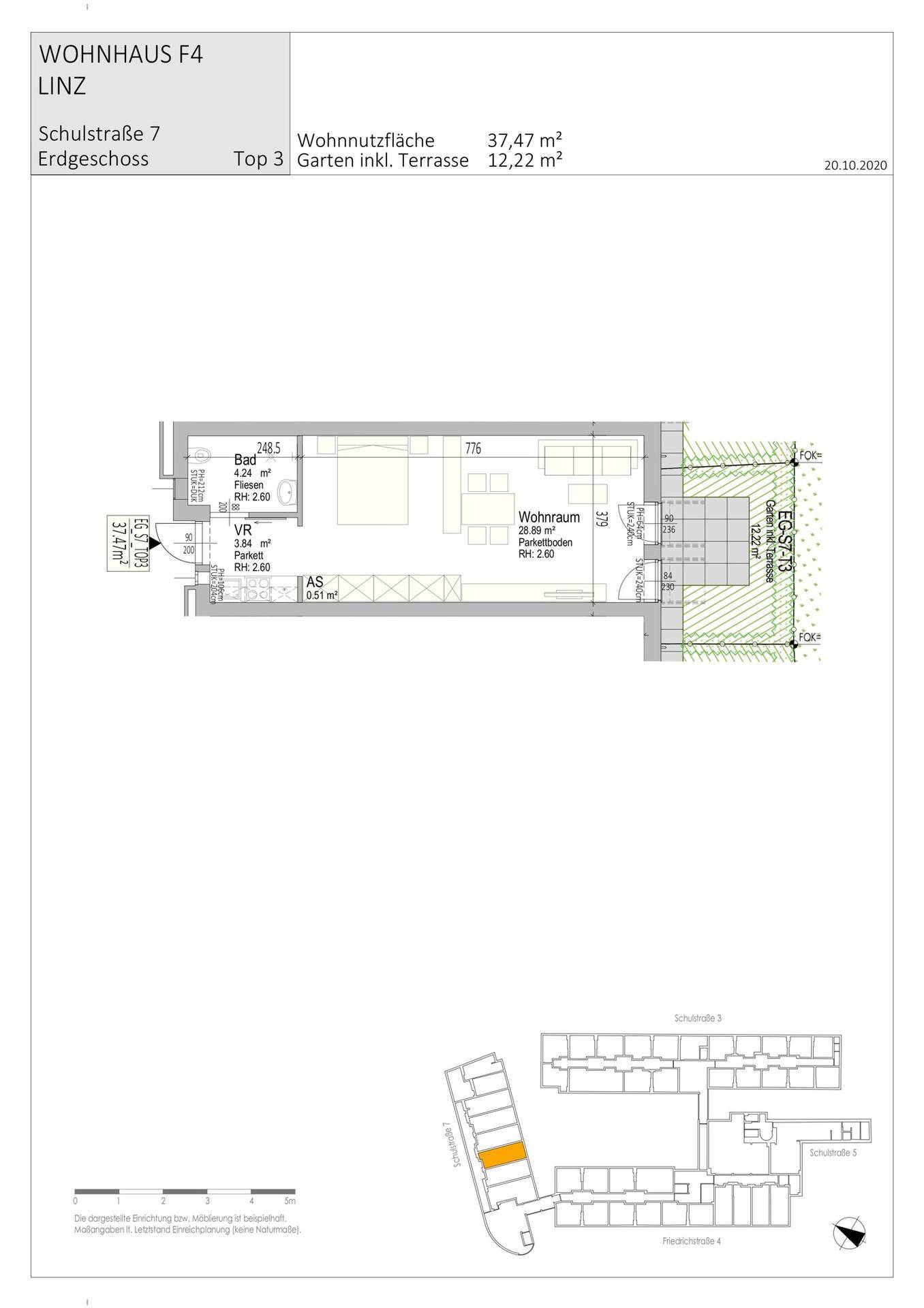 Grundrissplan des Erdgeschosses mit Wohnraum, Bad und Terrasse.