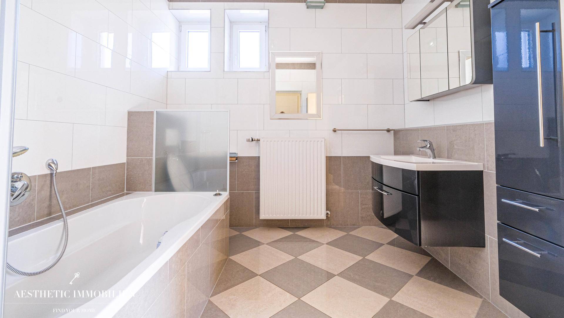 Badezimmer EG
