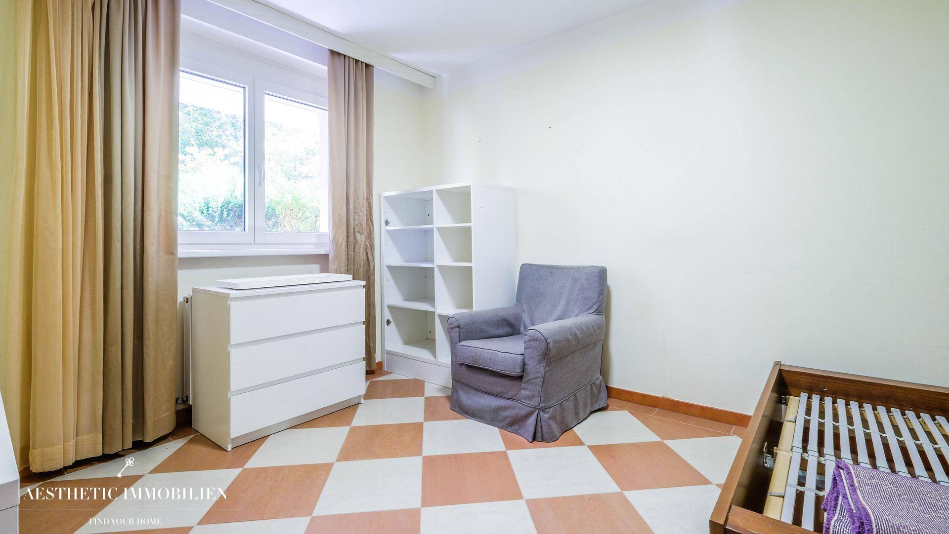 Schlafzimmer 3 UG