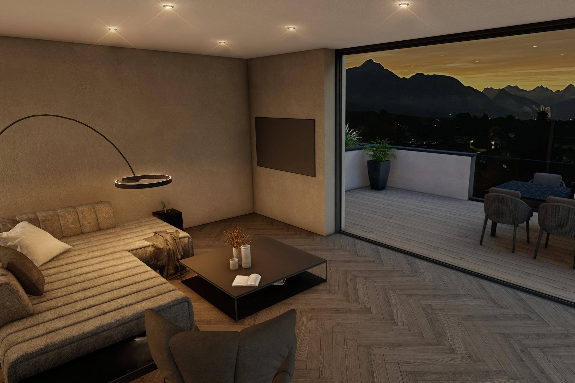 Modernes Wohnzimmer mit bequemer Couch, Parkettboden und Panoramablick auf die Berge.