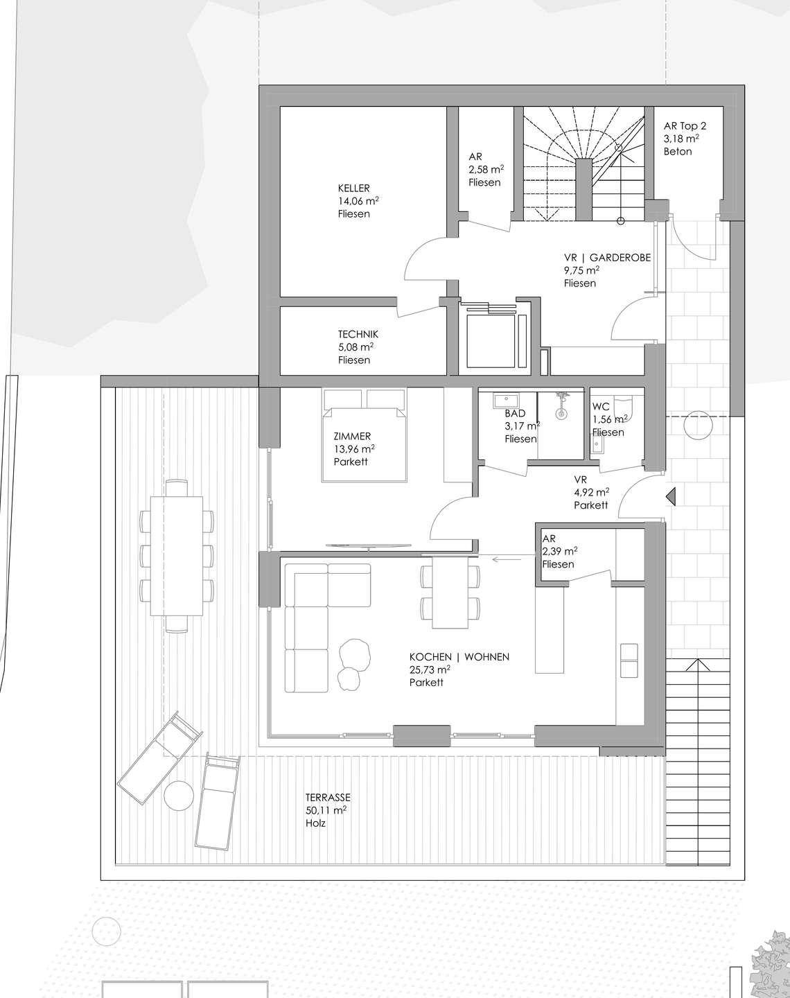 Grundriss mit offenem Wohn-Kochbereich, Schlafzimmer, Bad, Keller und großer Terrasse.