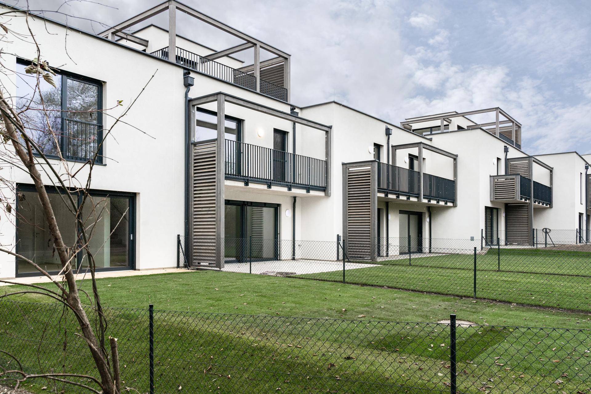 Wehrweg Aussenanlage