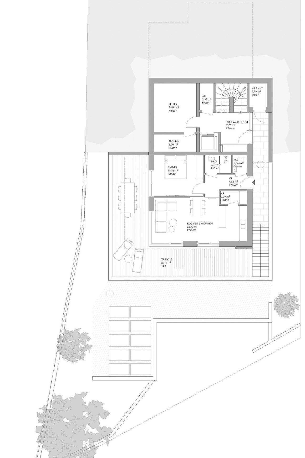 Grundriss des Erdgeschosses mit offenem Wohn-Essbereich, Küche und Terrasse.