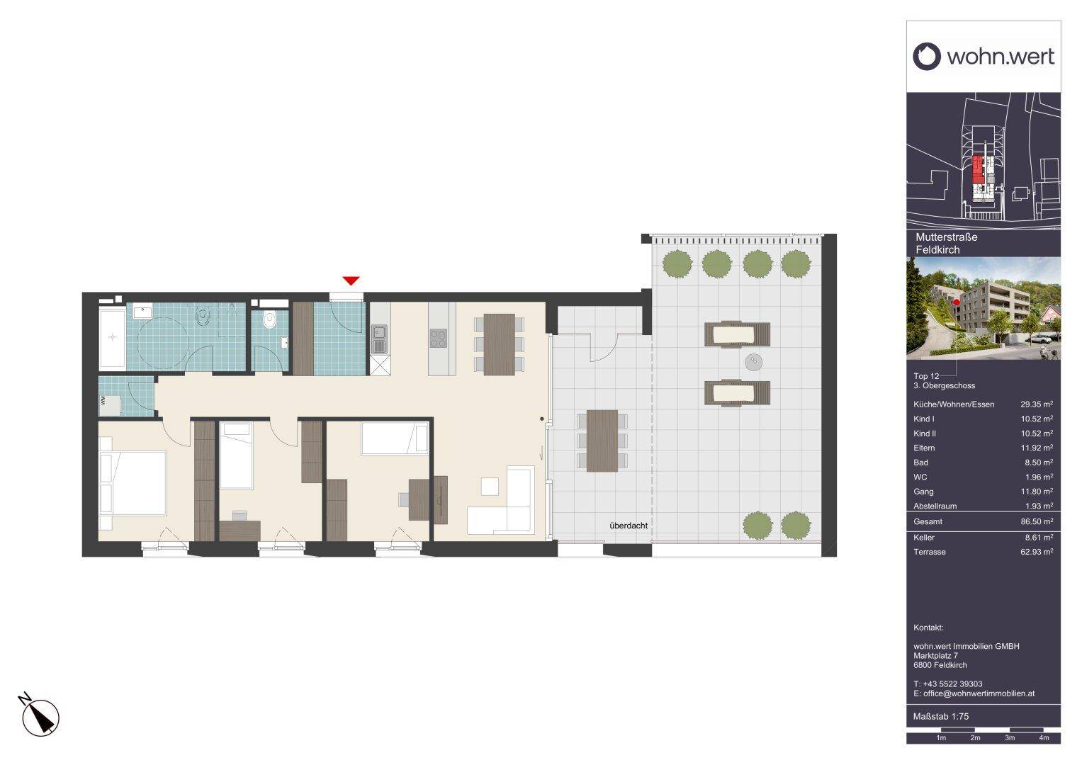 Detaillierter Grundriss von Top 12 mit offenem Wohnbereich, zwei Bädern und großer Terrasse.
