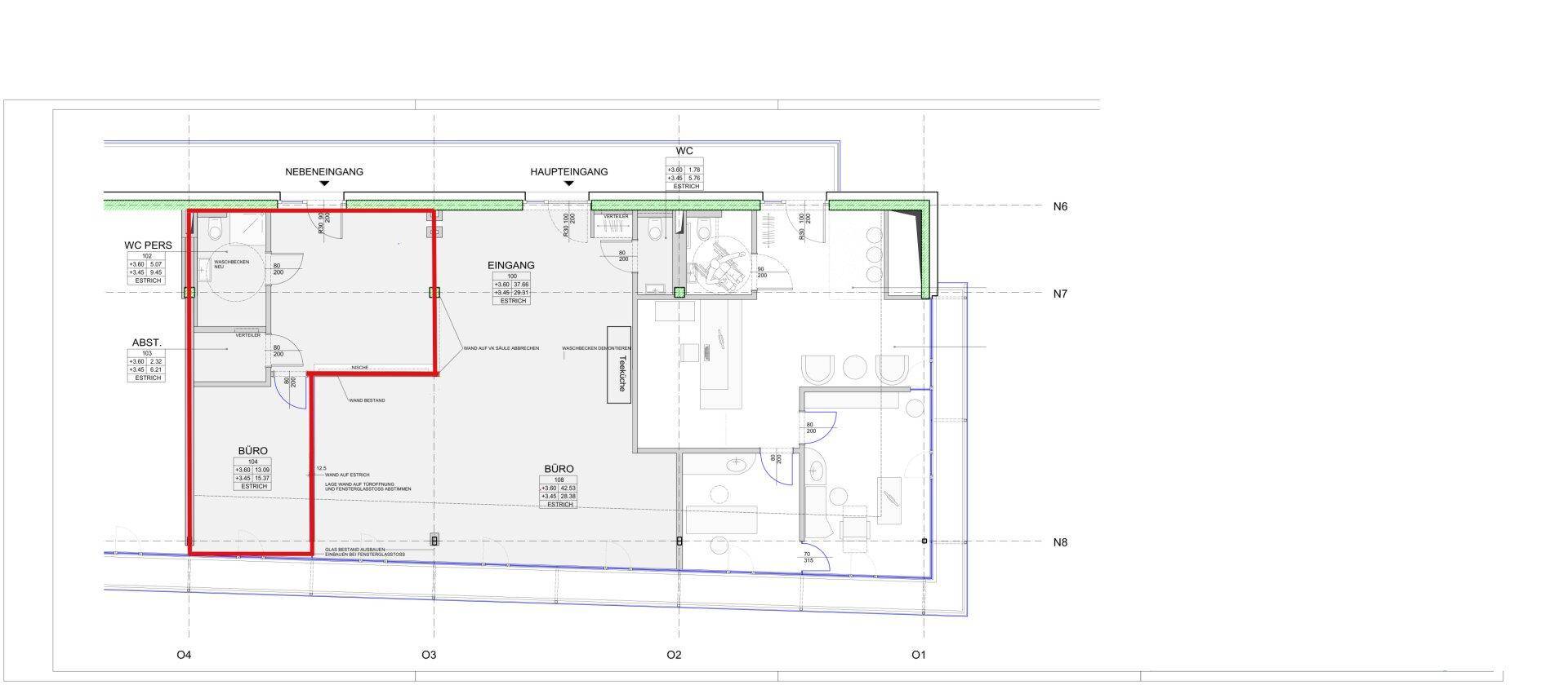 Grundrissplan mit verschiedenen Räumen wie Büro, Eingang und Sanitärbereichen, teilweise rot markiert.