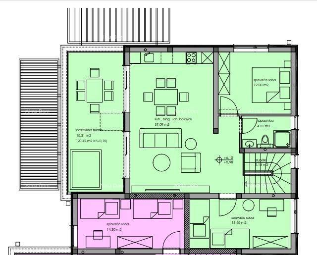 Grundriss des Erdgeschosses mit offenem Wohnbereich, Küche, Schlafzimmern und Terrasse.