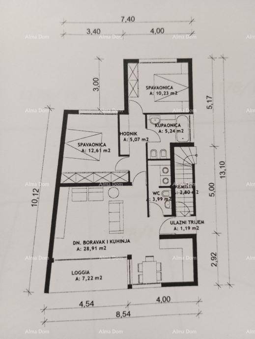 Grundriss einer Wohnung mit zwei Schlafzimmern, offenem Wohnbereich und Loggia.