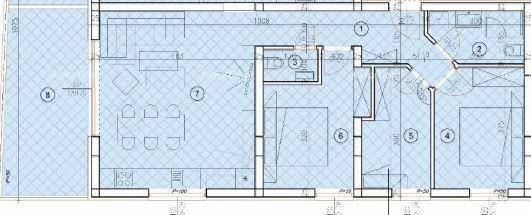 Grundrissplan einer Wohnung mit mehreren Zimmern und großem Balkon.