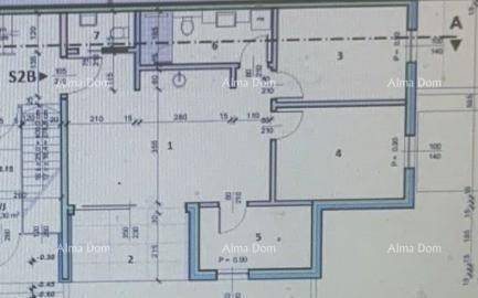 Ausschnitt eines Grundrisses mit verschiedenen Räumen und Sanitärbereichen.
