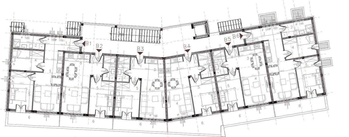 Detaillierter Grundrissplan mit mehreren Wohnungslayouts und Zimmeraufteilungen.