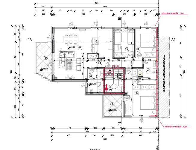 Detaillierter Grundriss der Wohnung S4 mit Raumaufteilung, Bemaßungen und Balkonzugang.