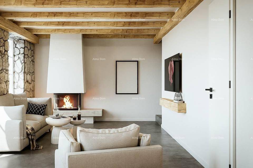 Modernes Wohnzimmer mit Kamin, bequemen Sofas und sichtbaren Holzdeckenbalken.