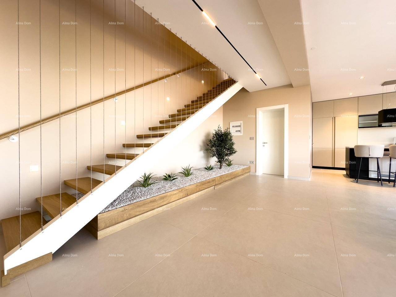 Moderne Treppe mit Holzstufen und integrierten Pflanzenbeeten als stilvolles Element.