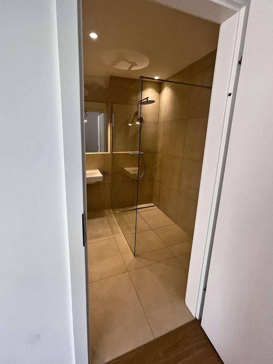 07_Bad_Dusche