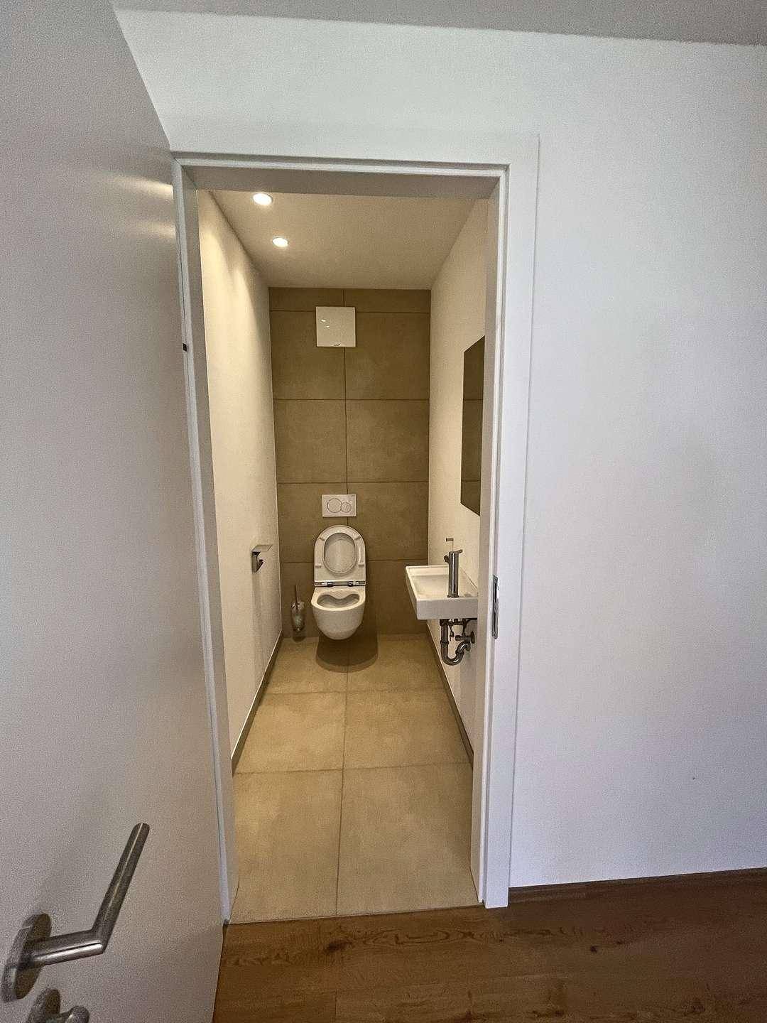 08_WC