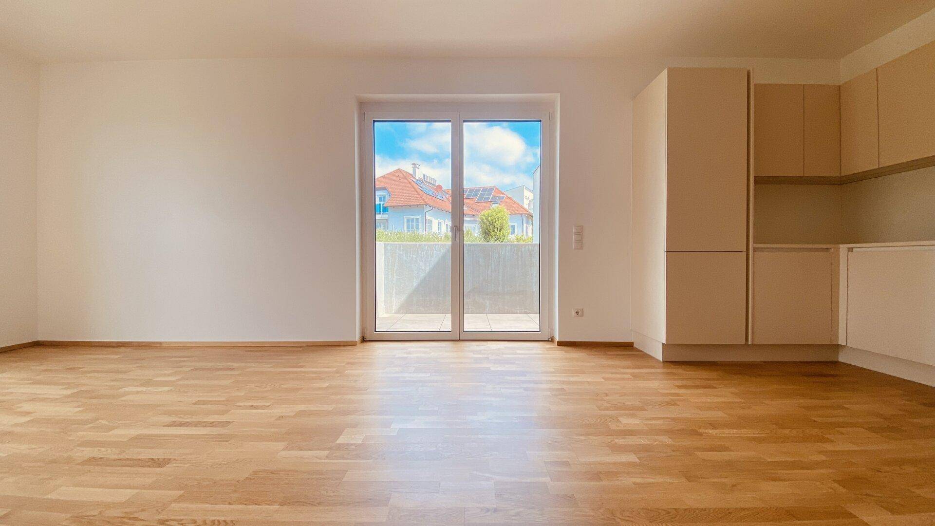 Neubau Erstbezug Gemütliche Drei Zimmer Wohnung mit Balkon und Grünblick - Ansicht 5