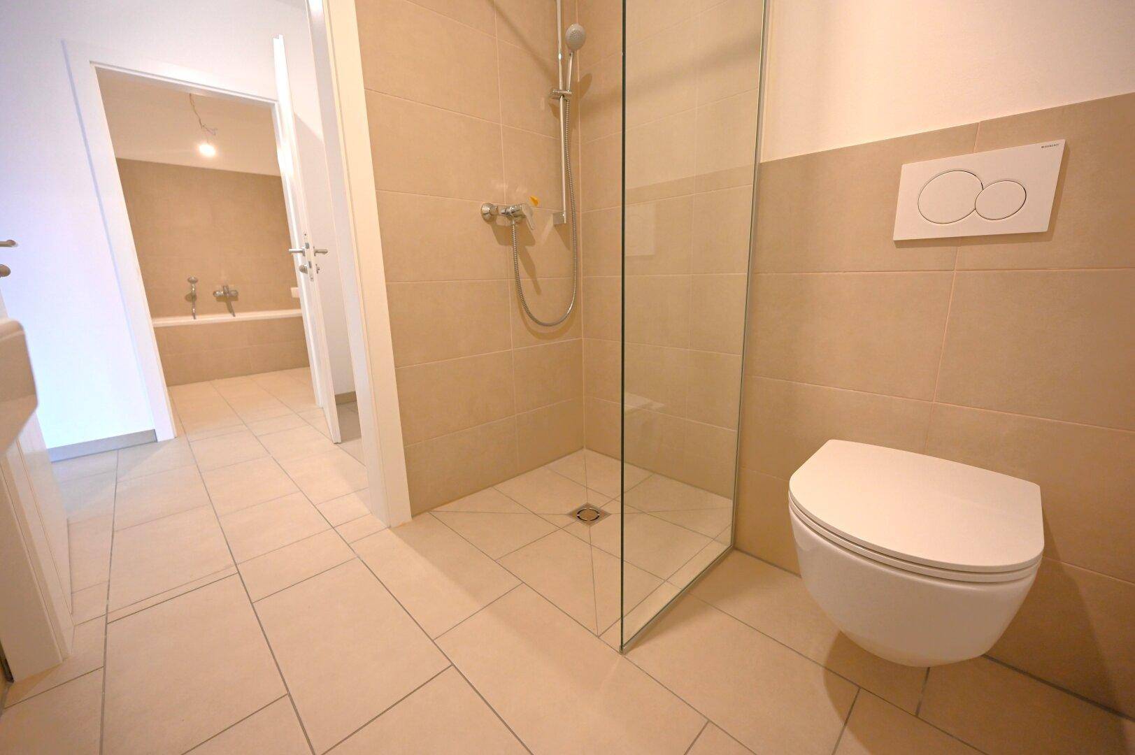 Bad mit Dusche
