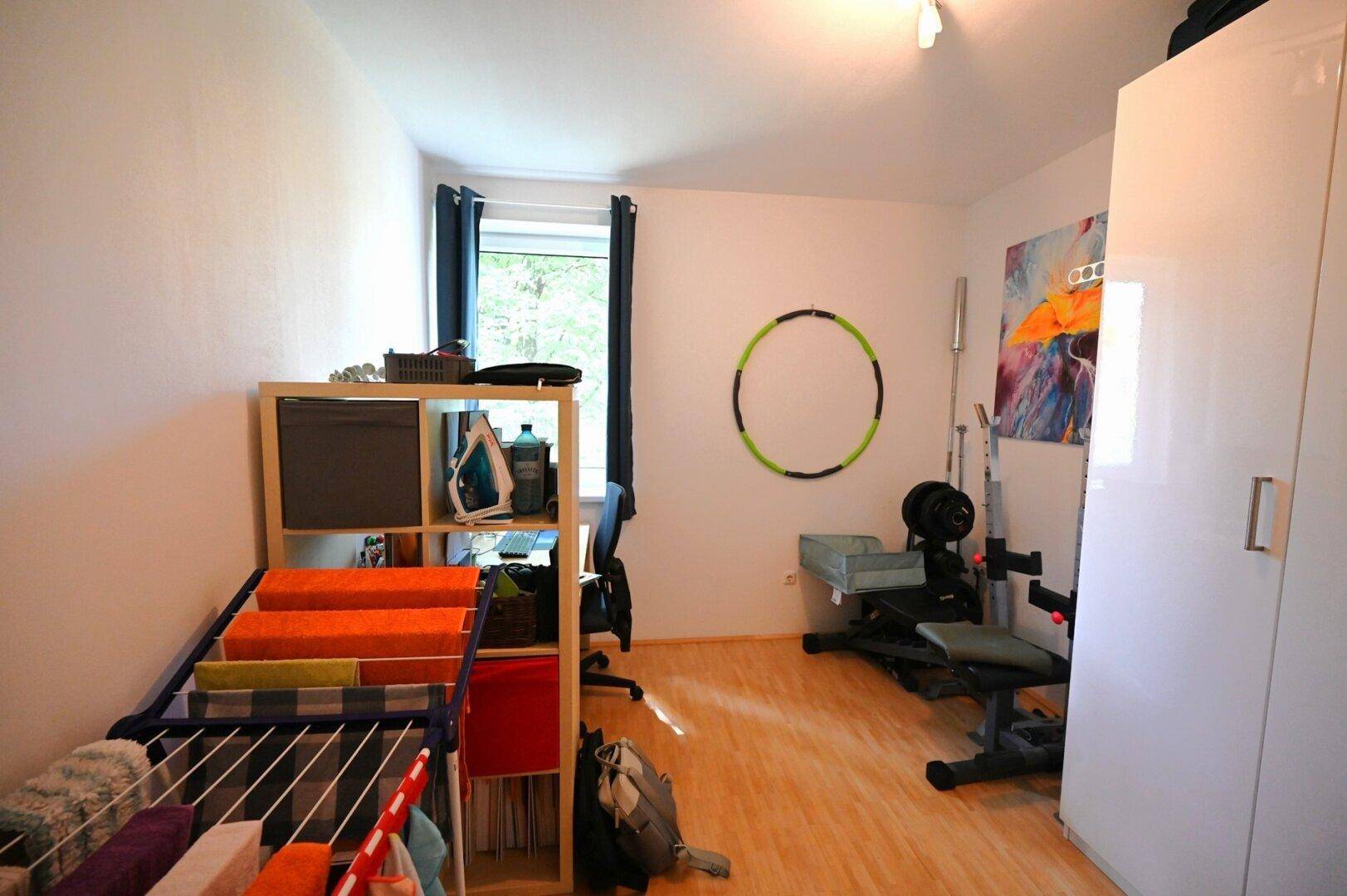 Schlafzimmer 2