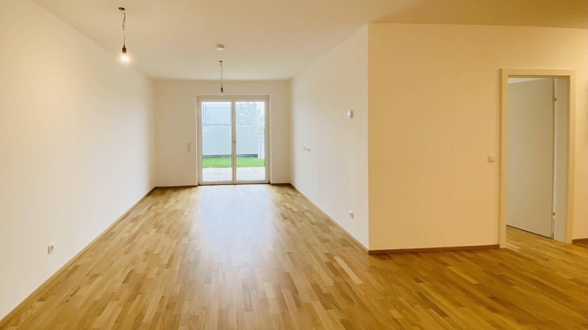 Neubau Erstbezug Drei Zimmer Wohnung mit großflächigem Außenbereich und traumhaften Ausblick - Ansicht 4