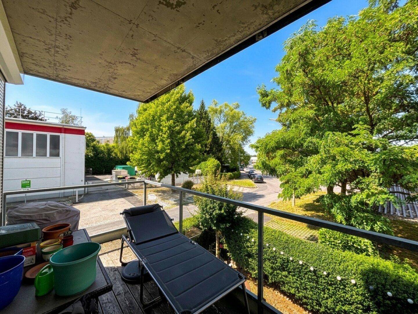 Helle Wohnung in toller Linzer Lage mit Balkon &amp; Tiefgaragenplatz - Ansicht 2