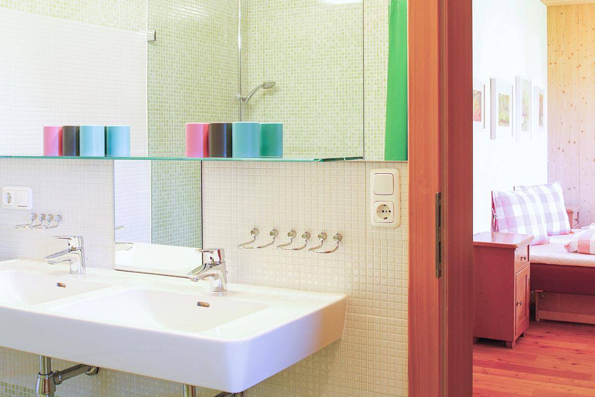 Wohnung Badezimmer02