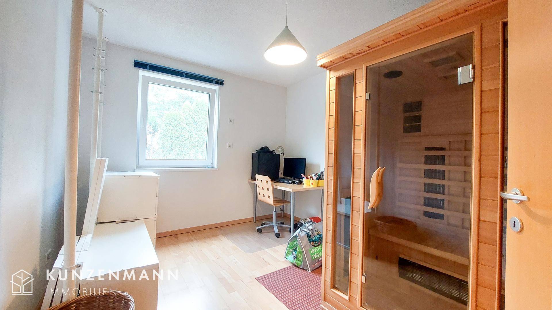 Zimmer 2 im Obergeschoß