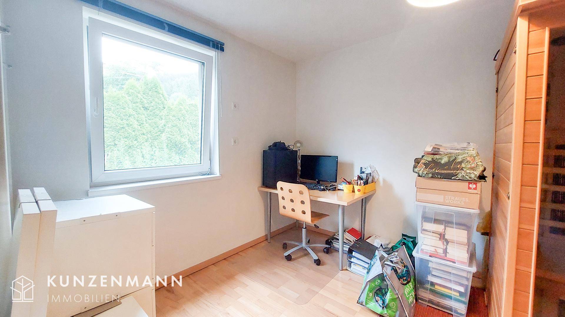 Zimmer 2 im Obergeschoß