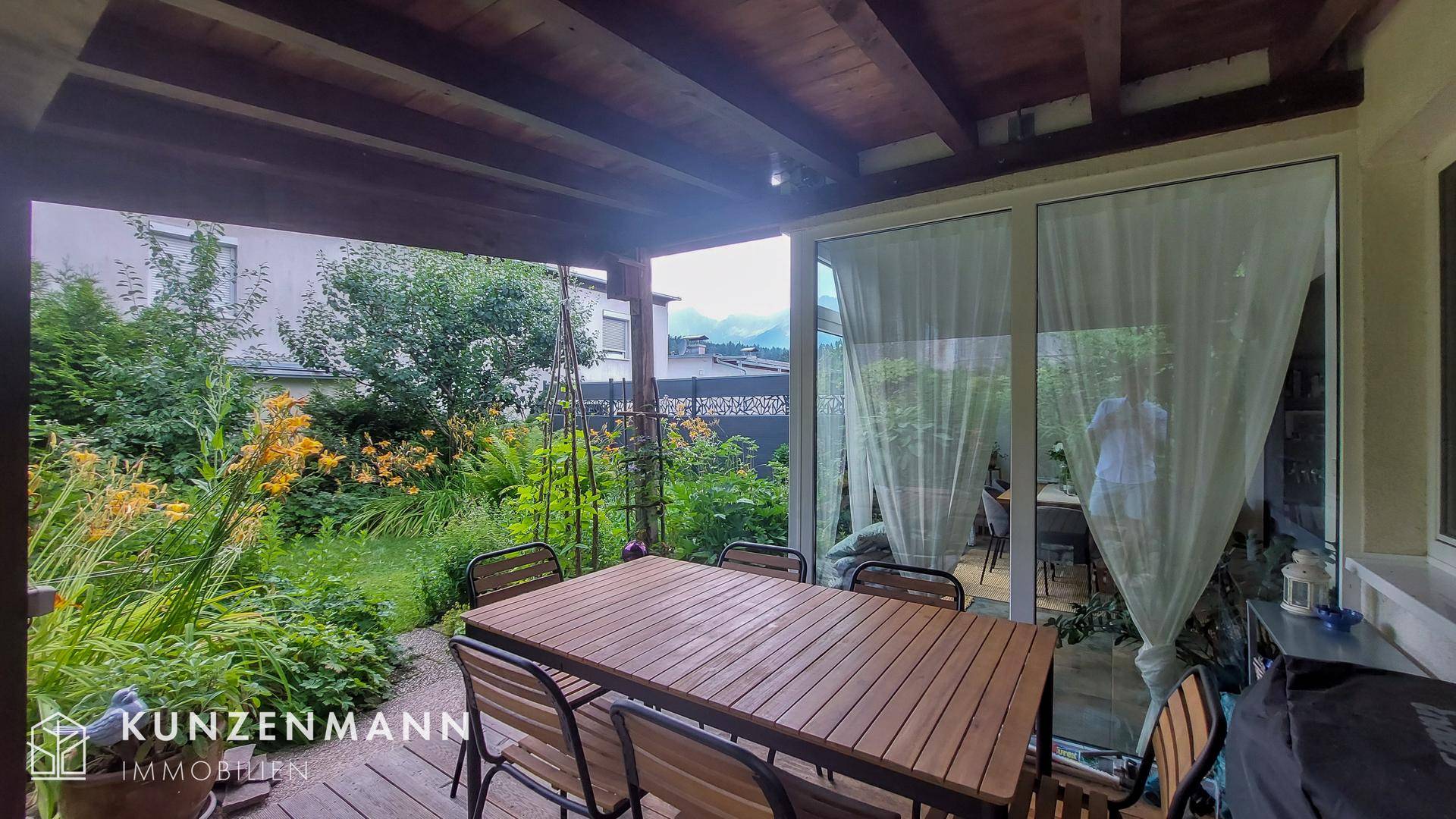 überdachte Pergola