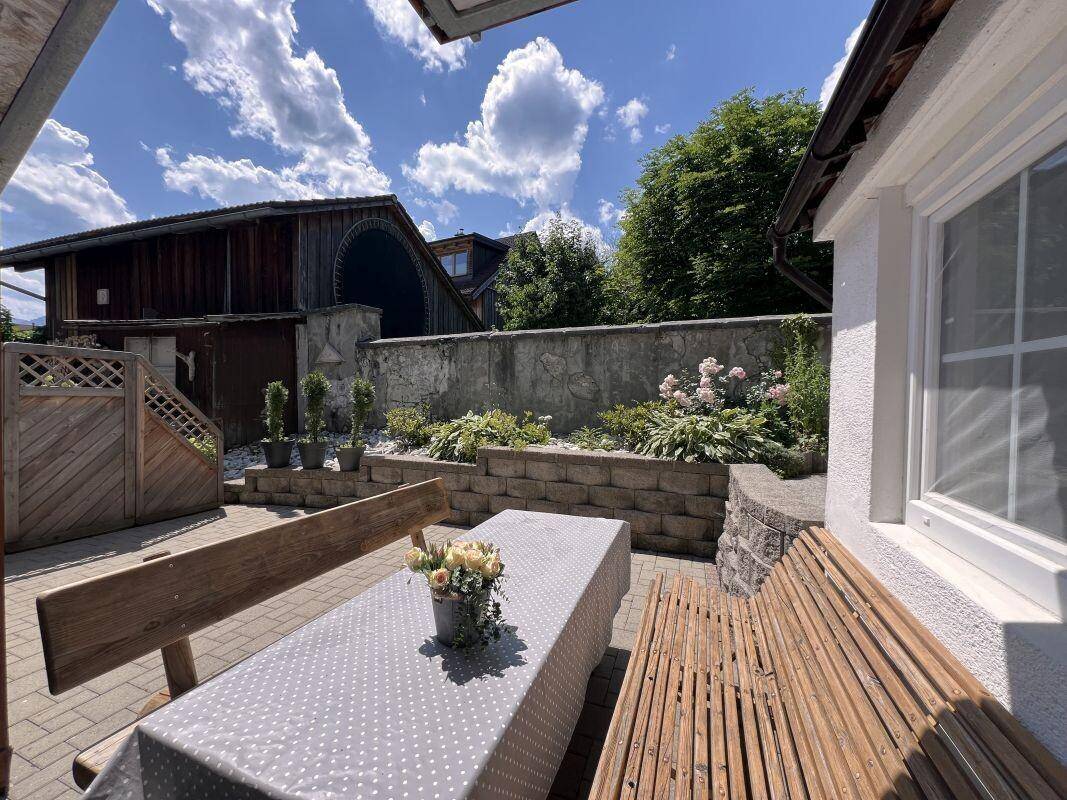 ... mit Terrasse