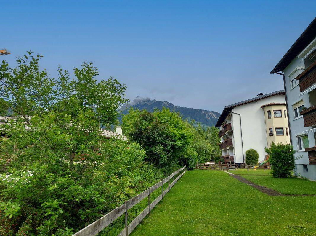 Gemeinschaftsgarten mit Spielplatz