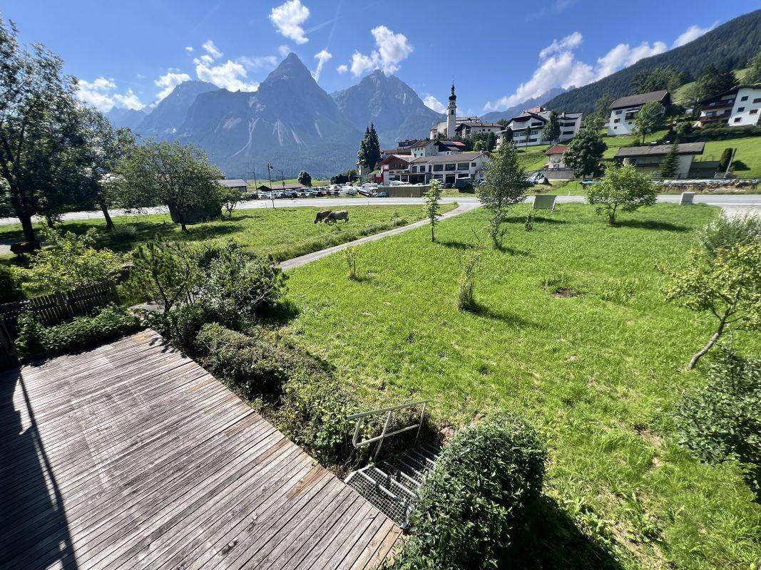 Garten mit Sonnenspitzblick