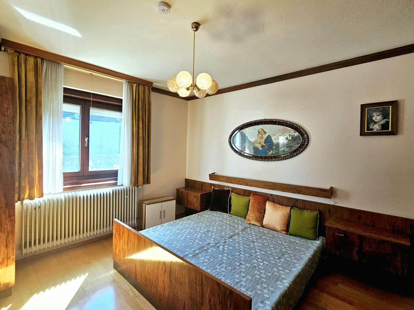 EG großzügiges Schlafzimmer