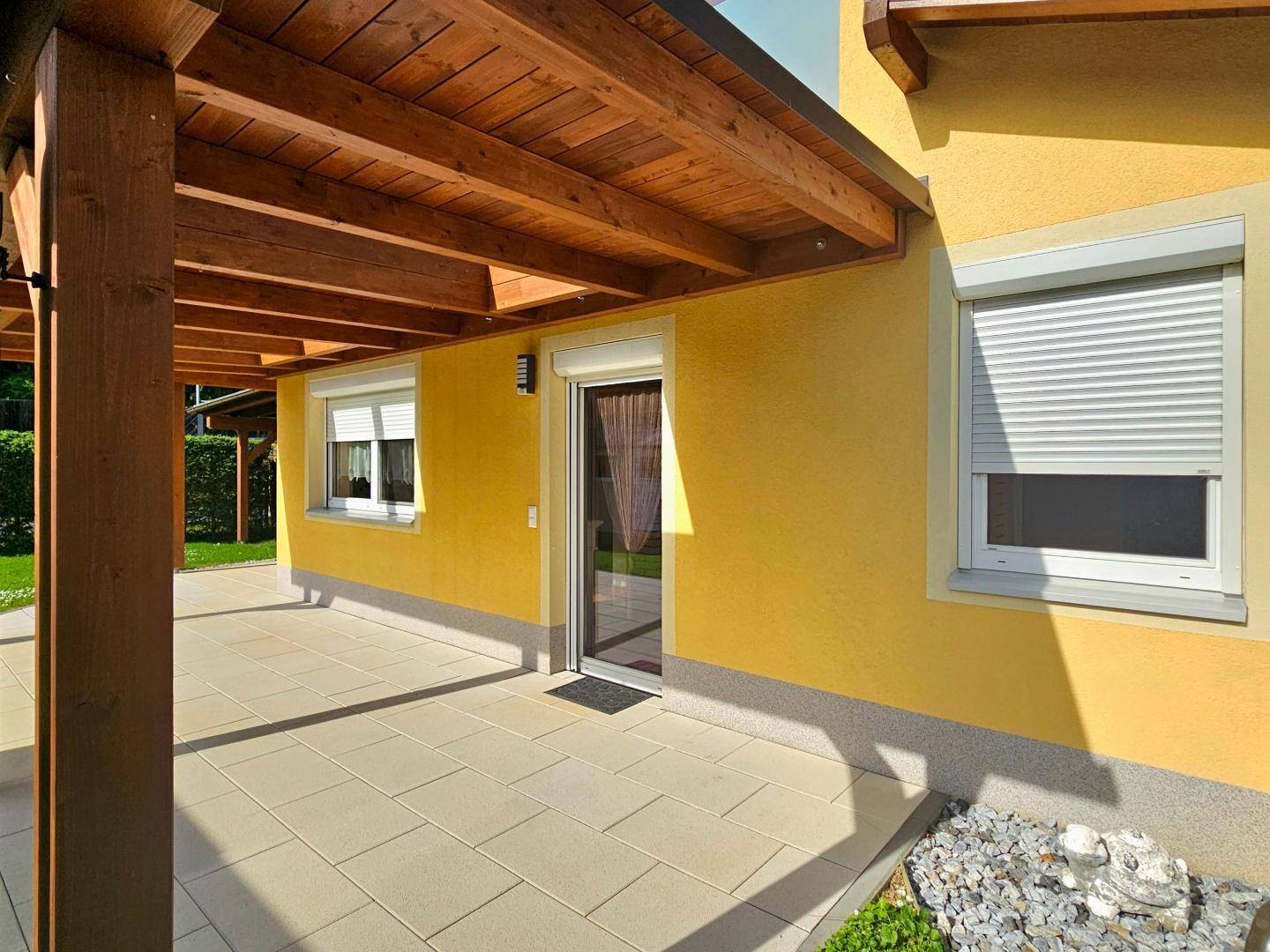 Terrasse überdacht
