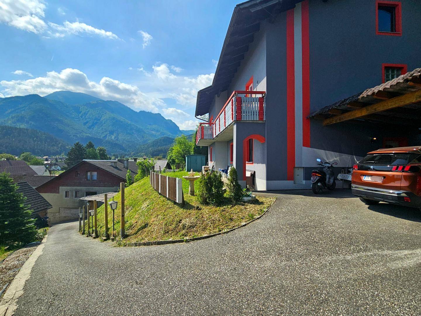 Zufahrt und Carport 2