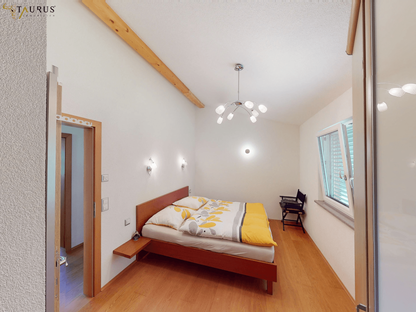OG - großes Schlafzimmer