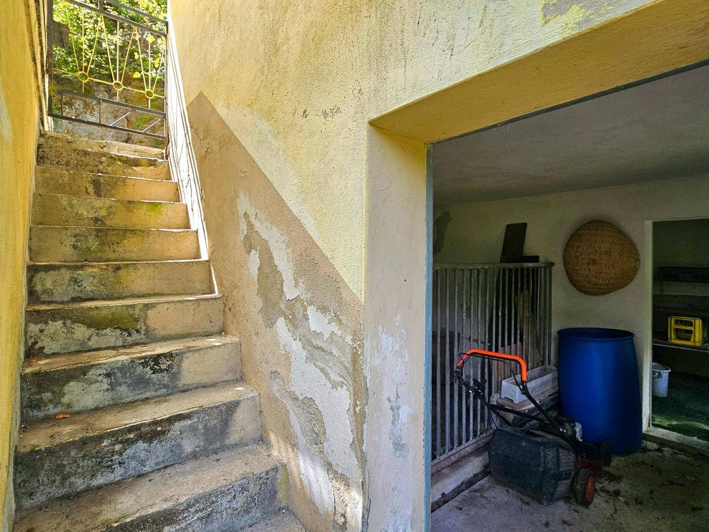 Außenstiege beim Nebengebäude