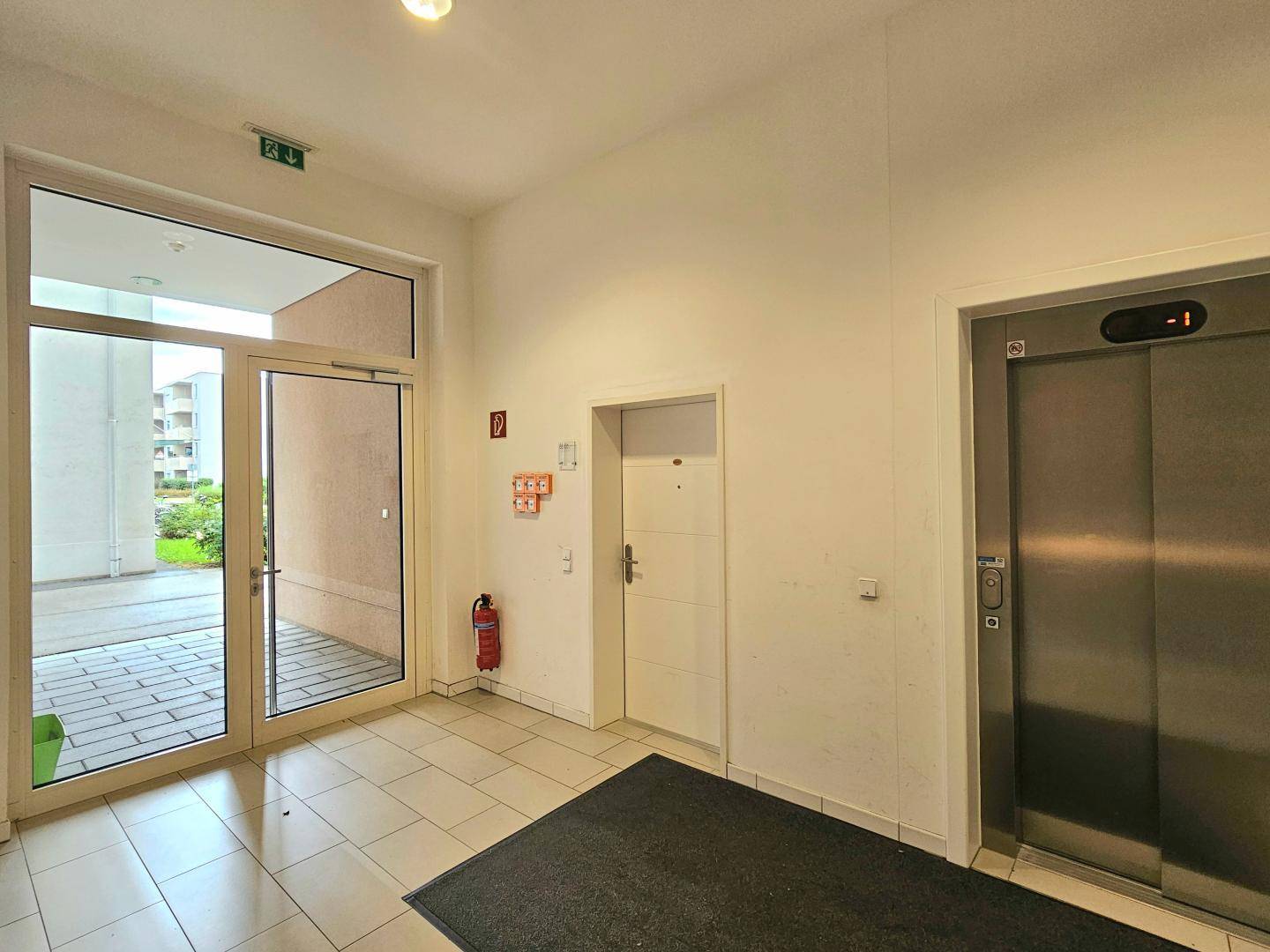 Eingangsbereich mit Lift